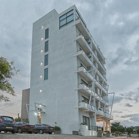 Geo7 Apartments By Garton'S Group Nugegoda Extérieur photo